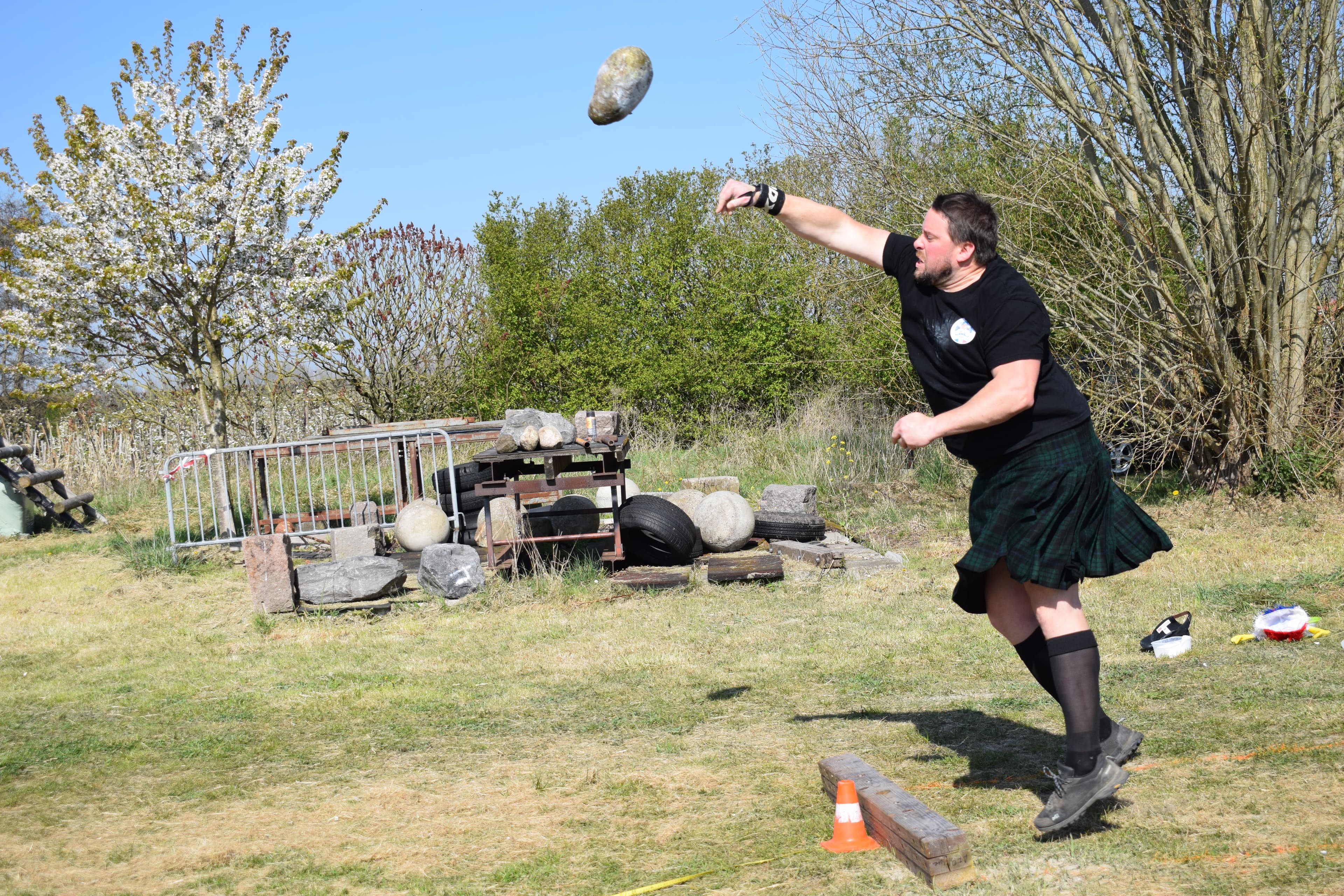 Initiation lancer de pierre en entreprise